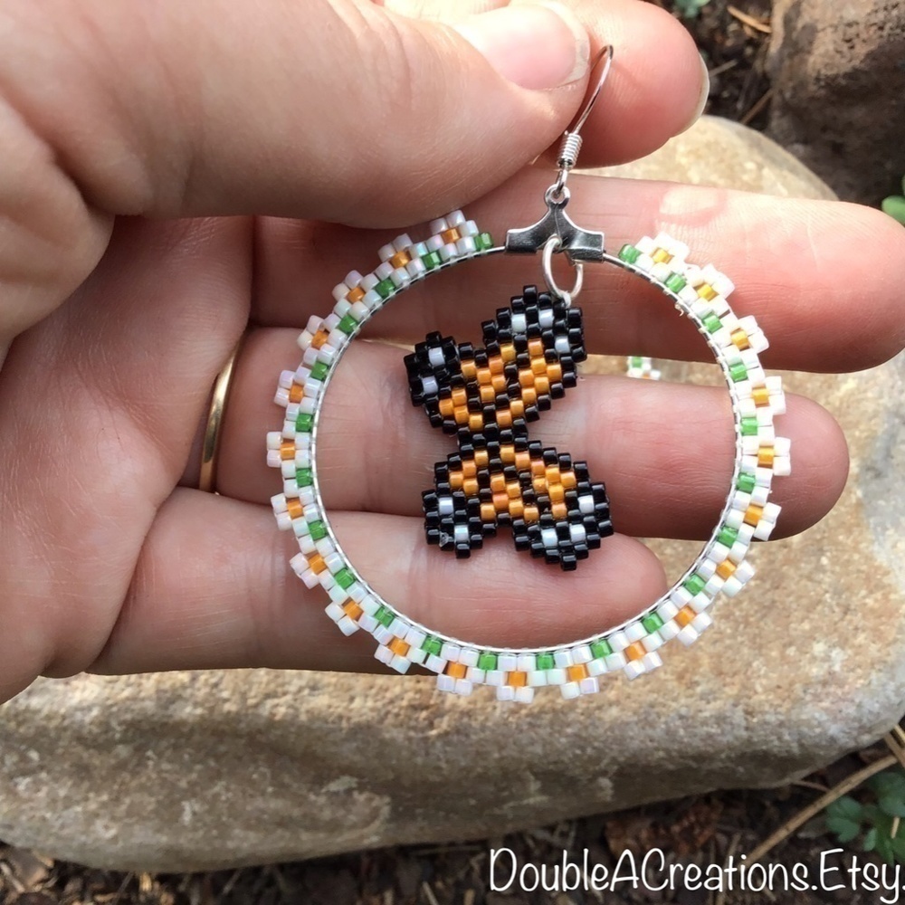 Summer Flowers Beaded Hoops with Beaded Butterfly Charm, New, Handmade b… - Picture 5 of 7